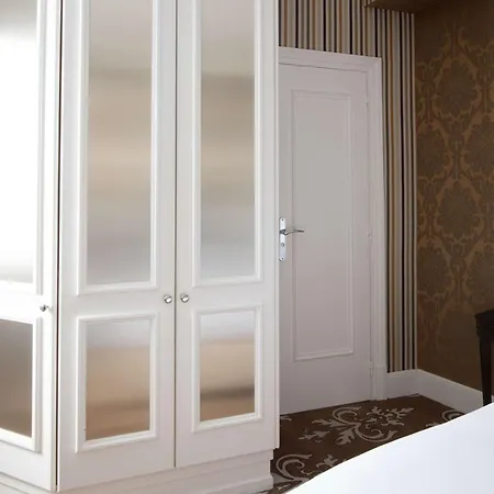 Maison Astor Paris, Curio Collection By Hilton 4* Parijs