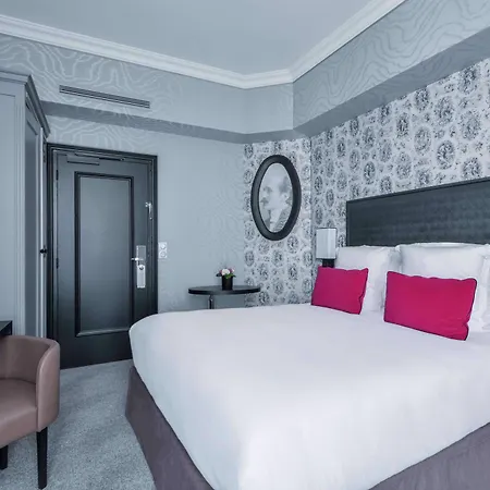 Maison Astor Paris, Curio Collection By Hilton 4* Paryż