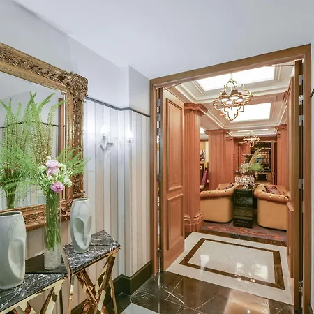 Maison Astor Paris, Curio Collection By Hilton Hotel 4*