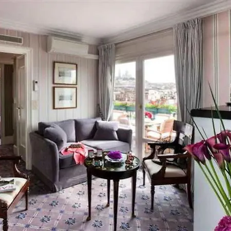 Hotel Maison Astor Paris, Curio Collection By Hilton 4*