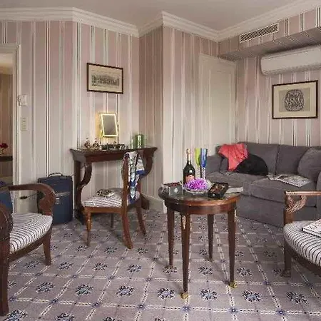 Hotel Maison Astor Paris, Curio Collection By Hilton