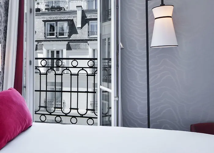 Hotell Maison Astor Paris, Curio Collection By Hilton 4*