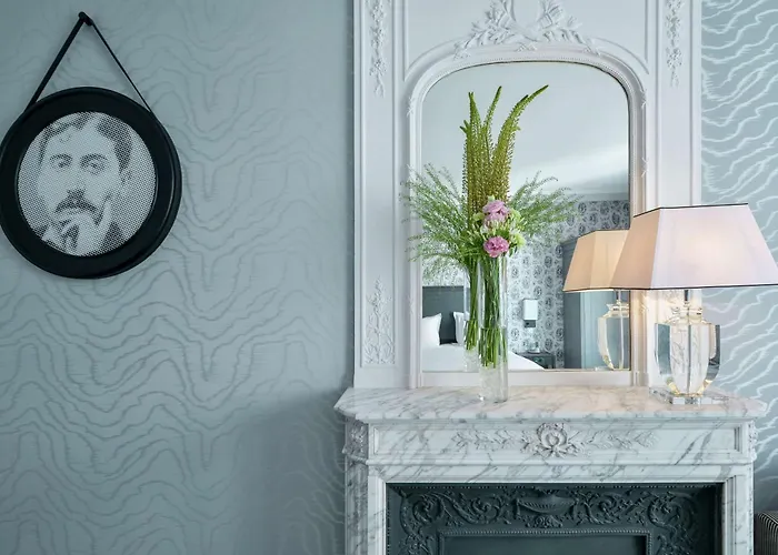 Hotell Maison Astor Paris, Curio Collection By Hilton 4*