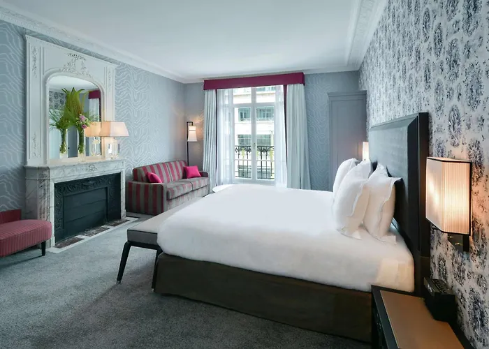 Hotel Maison Astor Paris, Curio Collection By Hilton 4*