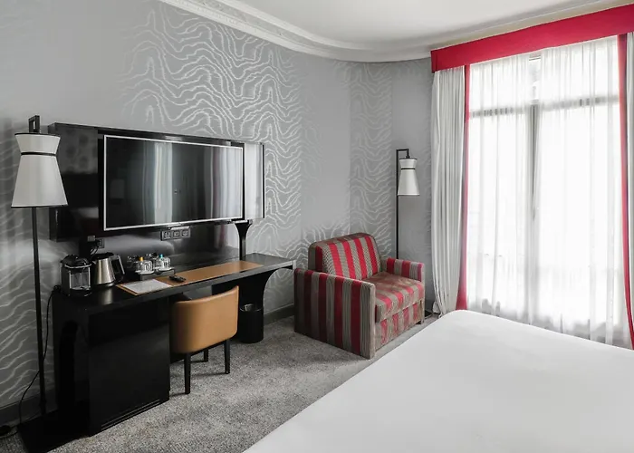 Maison Astor Paris, Curio Collection By Hilton 4* Paříž