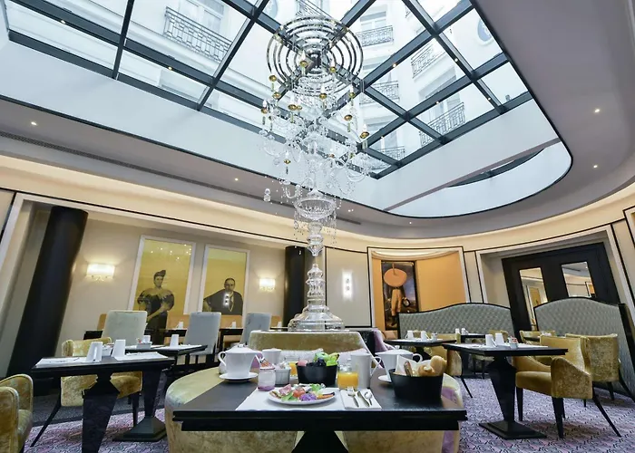 Hotell Maison Astor Paris, Curio Collection By Hilton 4*
