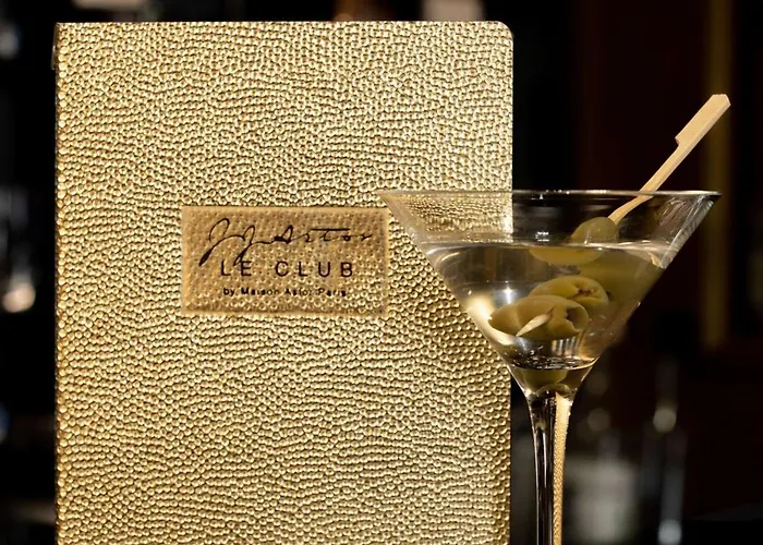 Hotel Maison Astor Paris, Curio Collection By Hilton 4*